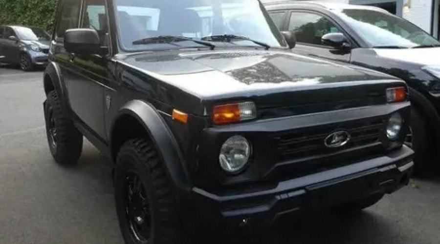 В Великобритании устроили аукцион на последнюю Lada Niva