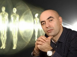 Финалист «Битвы экстрасенсов» озвучил дату окончания украинского конфликта