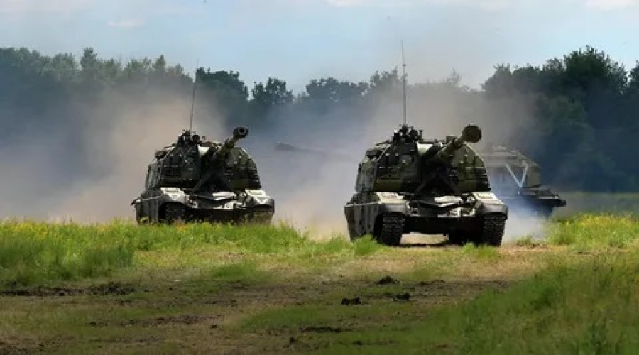Российские войска начали наступление по всей линии фронта